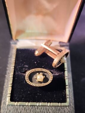 Gold-Tone Oval Pearl Cufflinks with Beaded Center